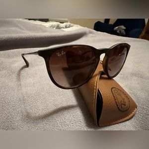 Ray Ban polarized Sunglasses. Style: Erika size: 54-18 tortoise with brown lens